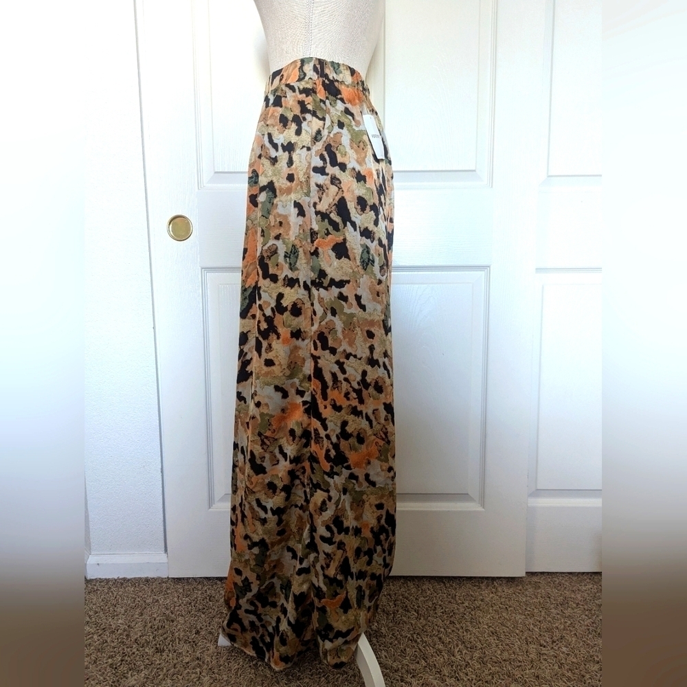 Forever 21 Abstract Art Satin Wide Leg Pants - Picture 6 of 11